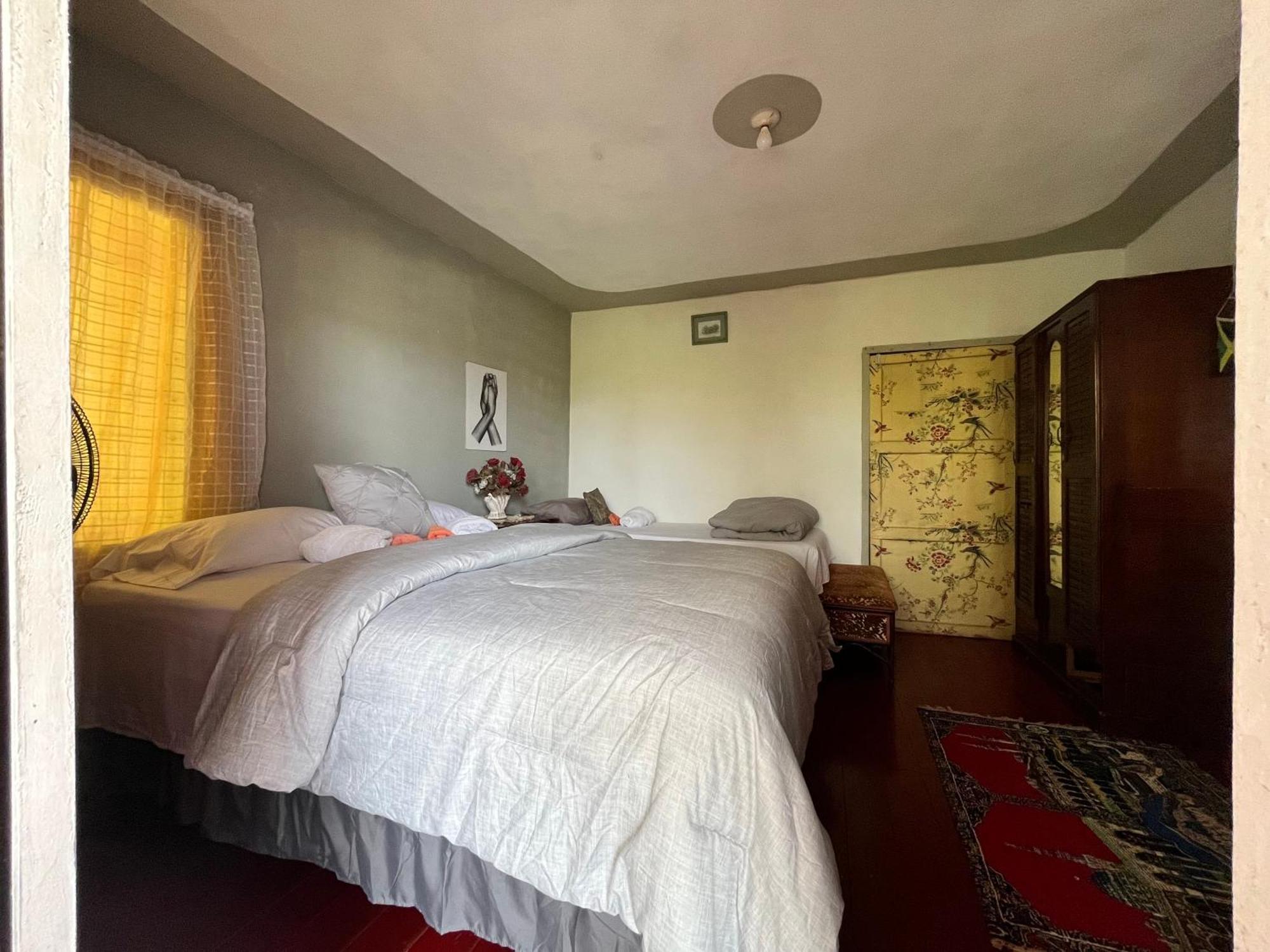 Nine Miles Cultural Hangouts And Tours Stepney Bagian luar foto